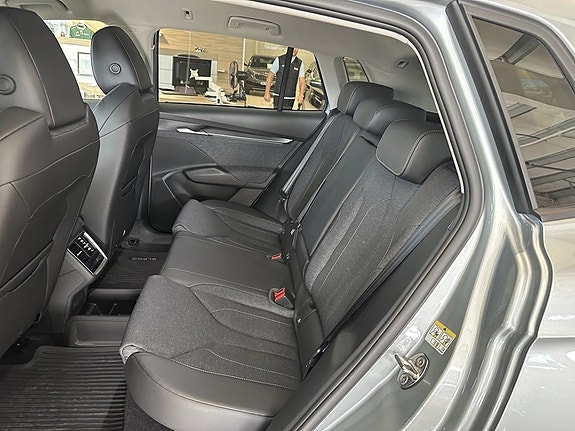 Skoda Elroq 8 of 18