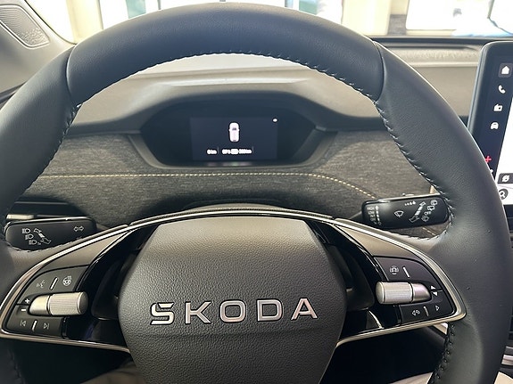 Skoda Elroq 11 of 18