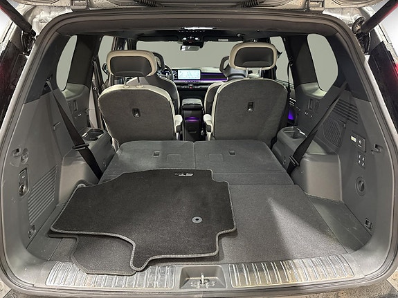 Kia EV9 14 of 19