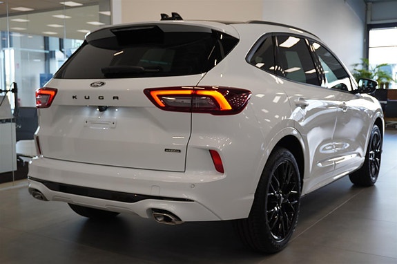 Ford Kuga 17 of 17