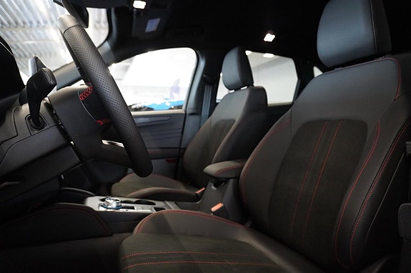 Ford Kuga 4 of 17