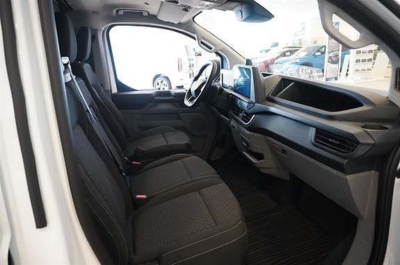 Ford Transit Custom 8 of 10