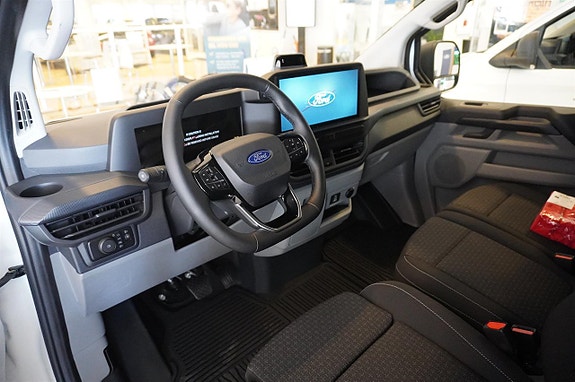Ford Transit Custom 9 of 10