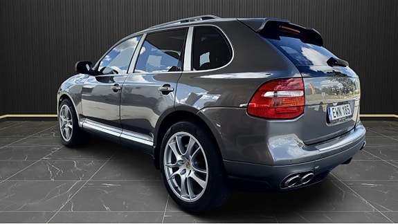 Porsche Cayenne S 3 of 12