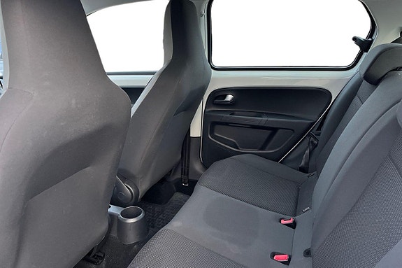 Volkswagen UP! 20 of 22