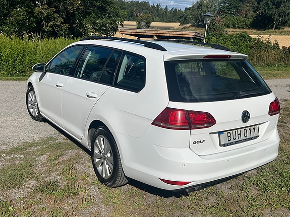 Volkswagen Golf VII 4 of 8