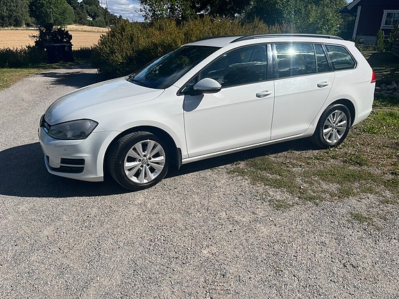 Volkswagen Golf VII 3 of 8