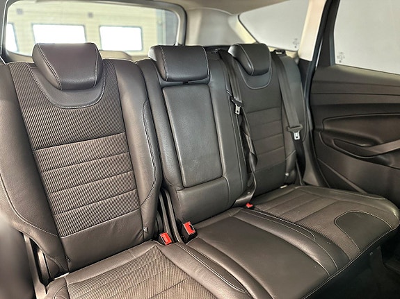 Ford Kuga 19 of 19