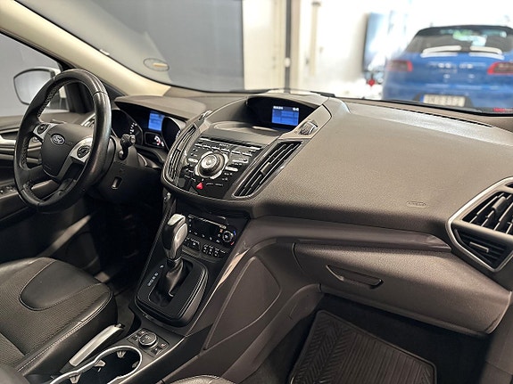 Ford Kuga 11 of 19