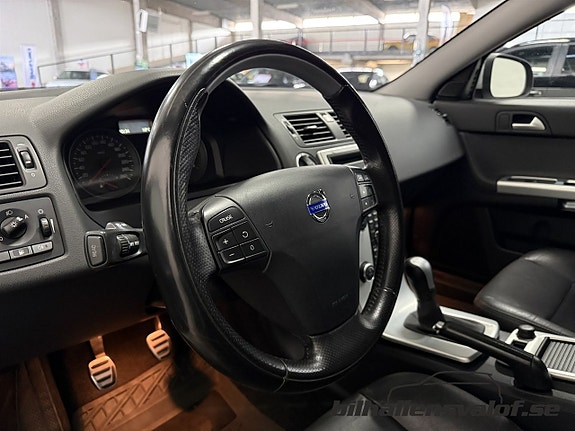 Volvo V50 3 of 12