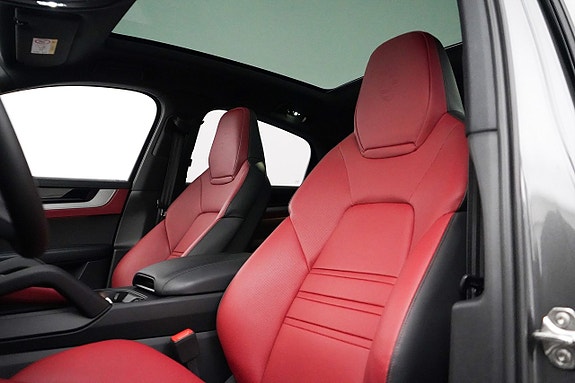 Porsche Cayenne 6 of 30