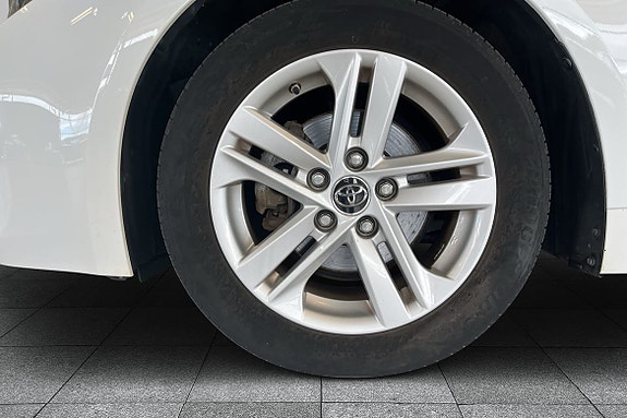 Toyota Corolla 8 of 14