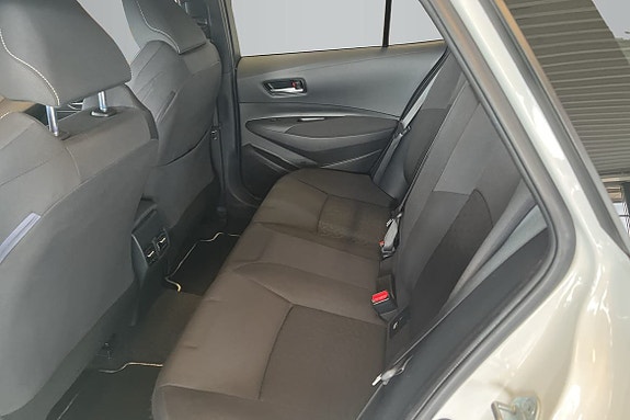 Toyota Corolla 11 of 14