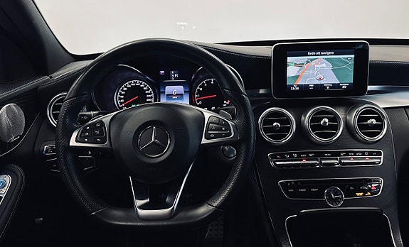 Mercedes-Benz C450 11 of 12