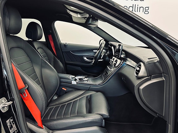 Mercedes-Benz C450 9 of 12