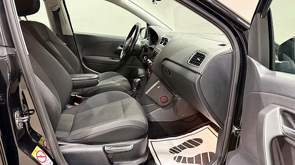 Volkswagen Polo 12 of 18