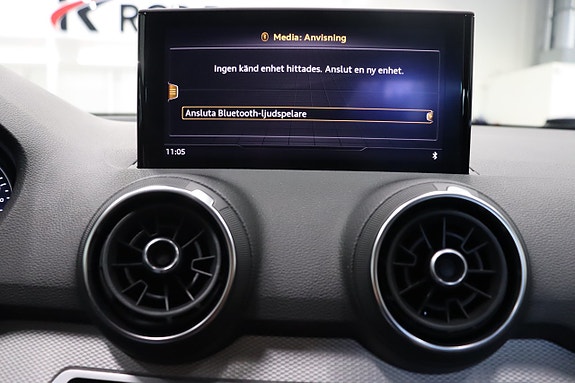 Audi Q2 25 of 26