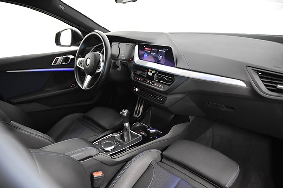 BMW 118i 15 of 19