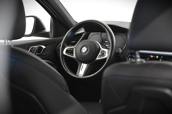 BMW 118i 14 of 19