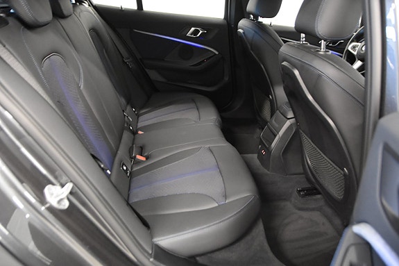 BMW 118i 13 of 19