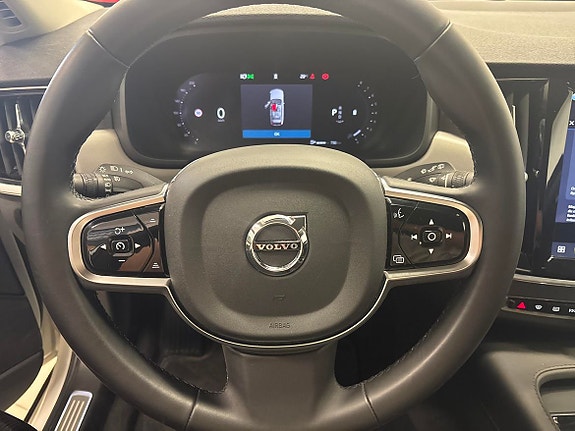 Volvo V90 9 of 13