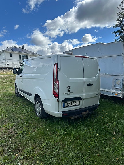 Ford Transit Custom 3 of 10