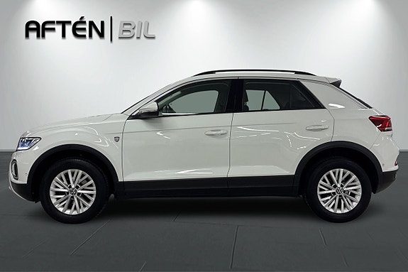 Volkswagen T-Roc 10 of 23