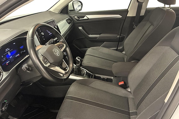 Volkswagen T-Roc 13 of 23