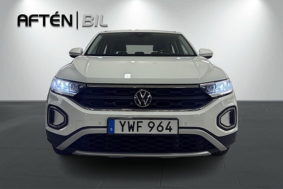 Volkswagen T-Roc 3 of 23
