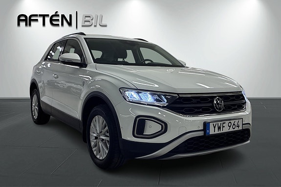 Volkswagen T-Roc 4 of 23
