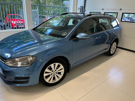 Volkswagen Golf VII 2 of 8