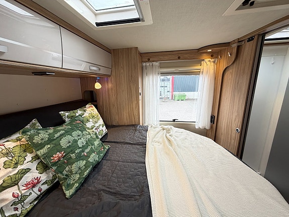 Hymer B 698 CL - Queenbed - Alde - Automat - Ugn - 14 of 20