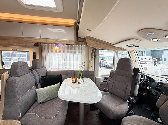 Hymer B 698 CL - Queenbed - Alde - Automat - Ugn - 8 of 20