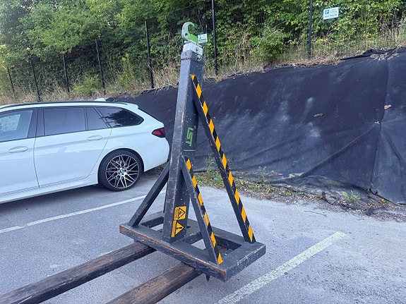 Kranarm LST 3 ton med trimafäste
