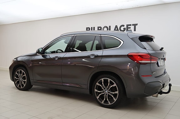 BMW X1 3 of 21