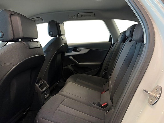 Audi A4 10 of 11