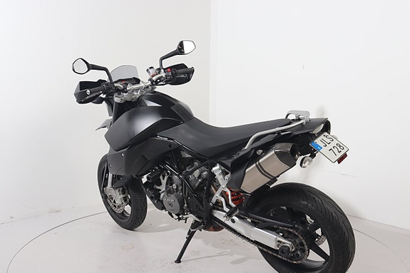 KTM 990 Sm 6 of 6