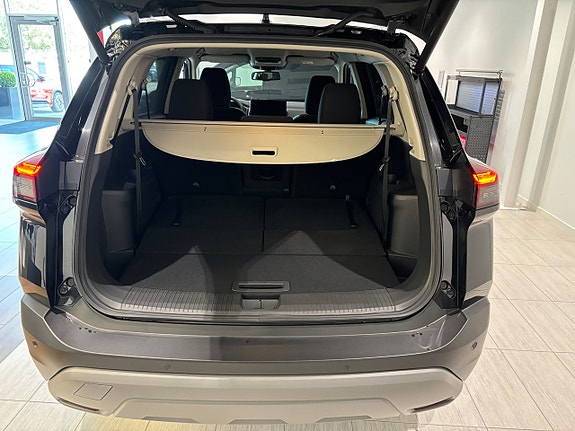 Nissan X-Trail 19 of 19
