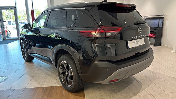 Nissan X-Trail 7 of 19