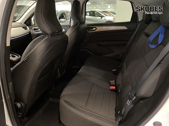 Renault Arkana 8 of 16