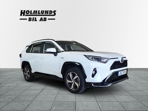 Toyota RAV4 5 of 17