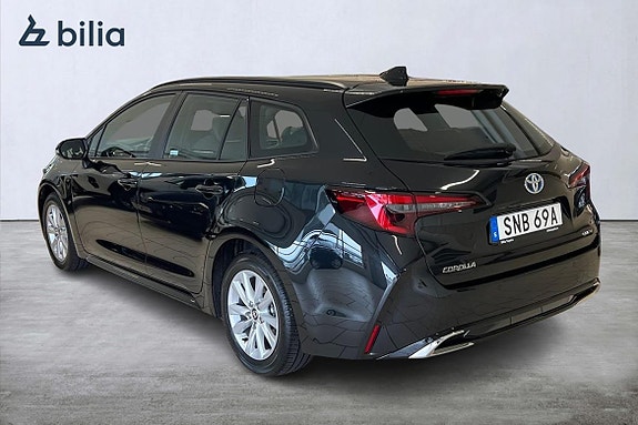Toyota Corolla 2 of 21