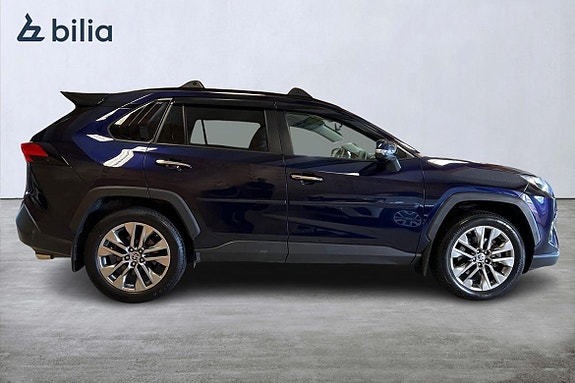 Toyota RAV4 18 of 21
