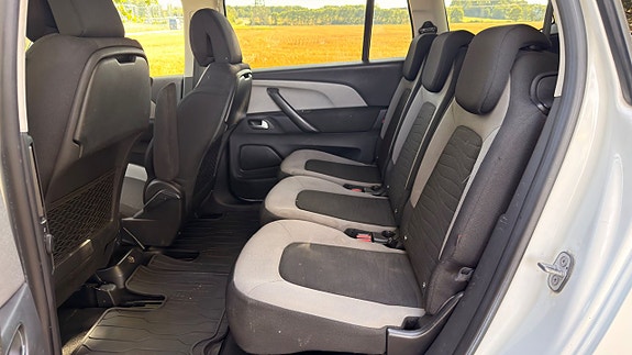 Citroen Grand C4 Picasso 11 of 17