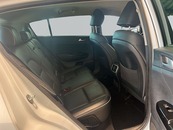 Kia Sportage 11 of 29