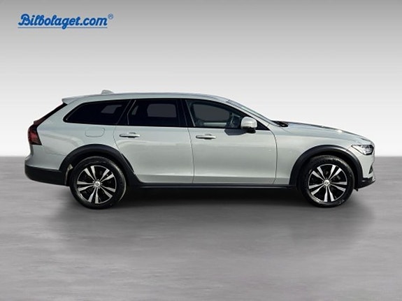 Volvo V90 Cross Country 4 of 20