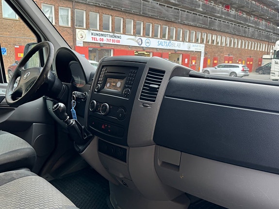 Volkswagen Crafter 35 14 of 19