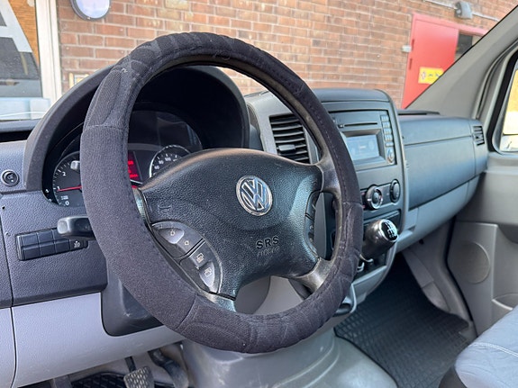 Volkswagen Crafter 35 12 of 19