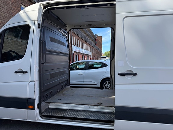 Volkswagen Crafter 35 9 of 19
