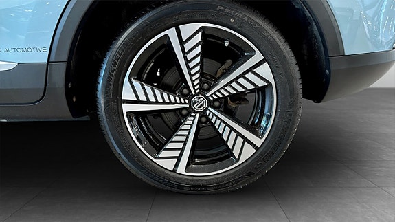 MG ZS EV 9 of 15